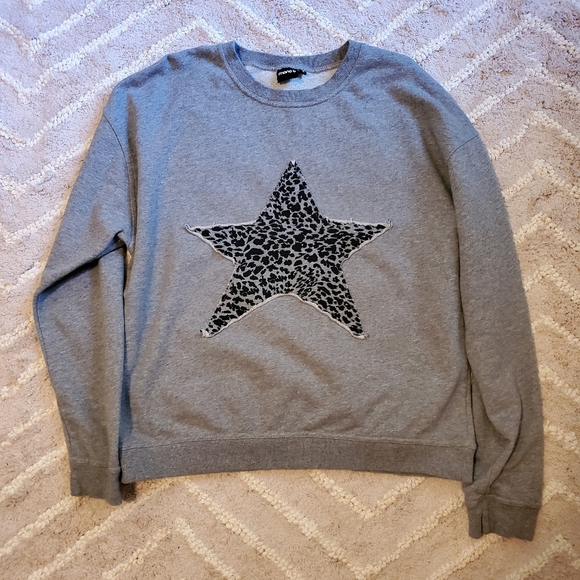Mono B Leopard Star Sweater - Picture 1 of 3